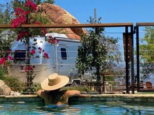 Lite Flight - Private Helicopter Hideaway - Helicopter Glamping Experience - Image 6