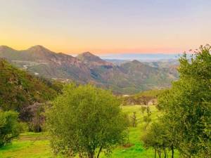 Lite Flight - Private Helicopter Hideaway - Helicopter Glamping Experience - Image 14