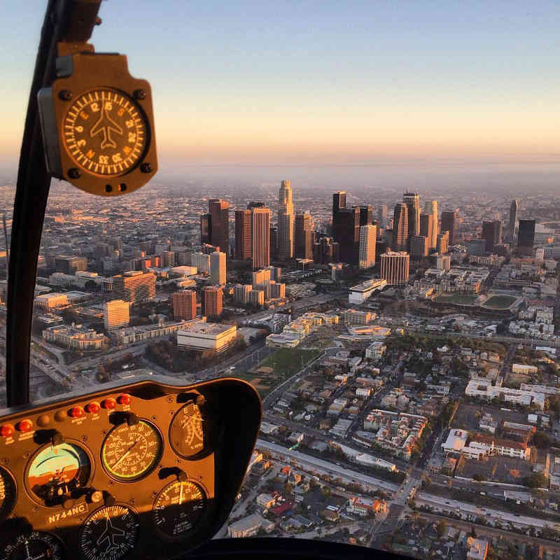 Los Angeles Helicopter Tours - Signature Red Carpet Tour